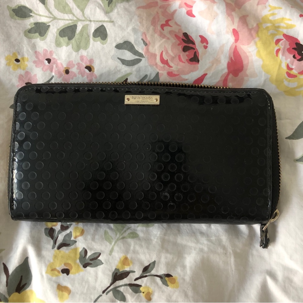 Kate Spade Zipper Wallet